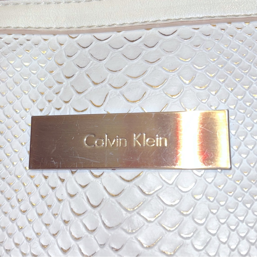 Leather purse 👜/ Calvin klain